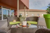 Résidence Laremy - Maison de retraite / EHPAD à Lathus-Saint-Rémy