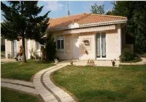 Photo de Residence Services Des Jardins De Landecotte