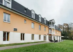 Photo de Residence Le Clos Fleuri