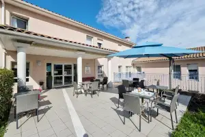 Photo de Residence Les Clos De Planestel