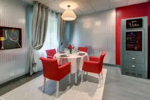 Photo de Residence Les Chenes Rouges