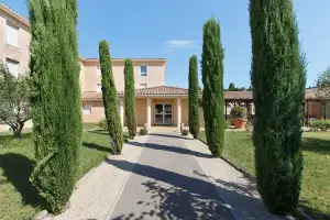 Photo de Residence Les Baux Du Roy