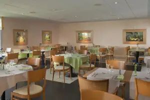 Photo de Résidence Domitys Le Clos de la Cheminée Ronde