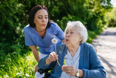 Soins en résidence services séniors : guide complet 2026