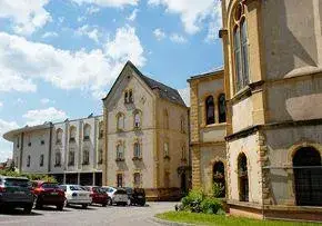 Photo principale de Maison De Retraite La Sainte Famille - Maison de retraite / EHPAD