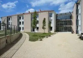 Photo principale de Maison De Retraite Les Charmes - Maison de retraite / EHPAD