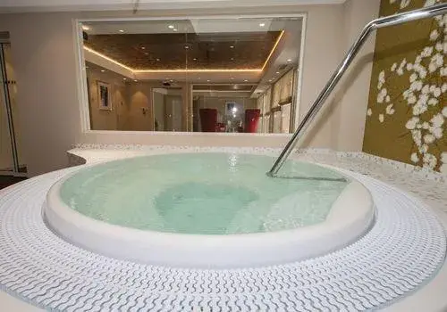 Photo principale de EMERA - Résidence Séniors Anne - Résidence Services Seniors