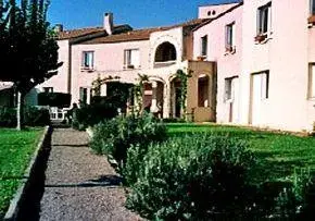 Photo principale de Ehpad Les Garrigues - Maison de retraite / EHPAD