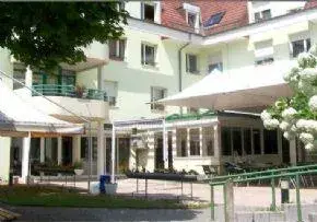 Photo principale de Maison De Retraite Im Laeusch - Maison de retraite / EHPAD