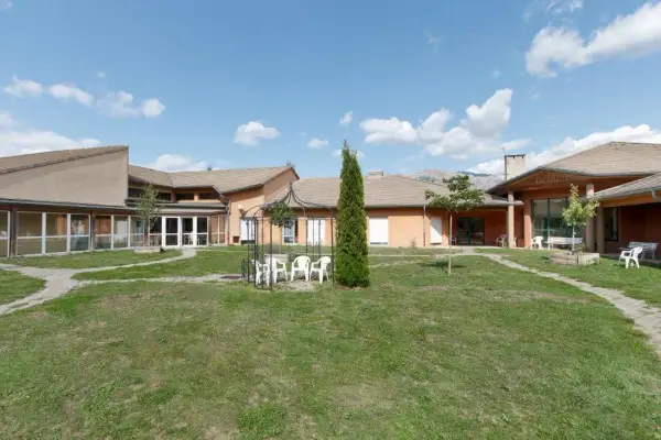 Photo principale de La Residence Du Lac - Maison de retraite / EHPAD