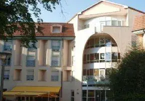 Photo principale de Maison De Retraite Du Parc - Maison de retraite / EHPAD