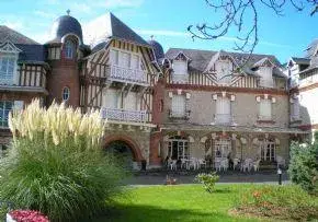 Photo principale de Ehpad La Foret - Maison de retraite / EHPAD