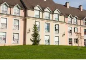 Photo principale de Centre Hospitalier De La Haute Cote D'Or   Ehpad Sainte Reyne - Maison de retraite / EHPAD