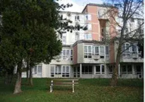 Photo principale de Residence Helene Boscage - Résidence Services Seniors
