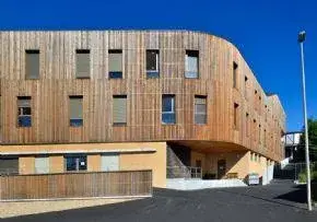 Photo principale de Ehpad De Neuvic - Maison de retraite / EHPAD