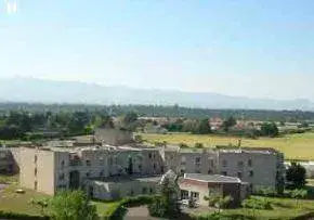 Photo principale de Ehpad Residence Clairefond Et Unite Monts Du Matin - Maison de retraite / EHPAD