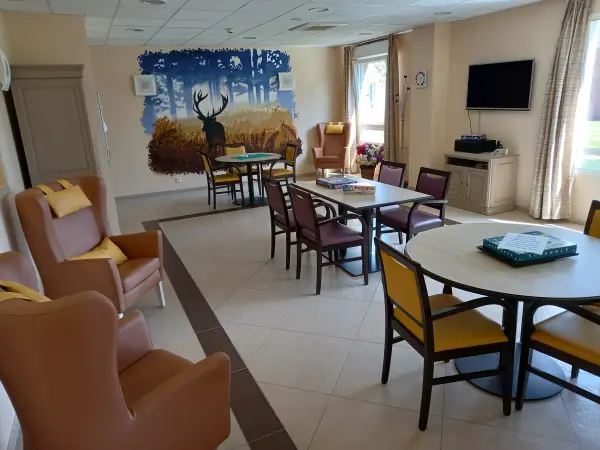 Photo principale de Résidence La Reine Des Pres - Maison de retraite / EHPAD