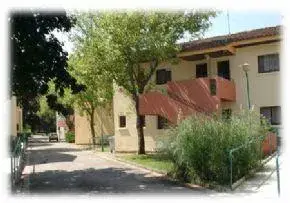 Photo principale de Village De Retraite Les Treilles - Maison de retraite / EHPAD