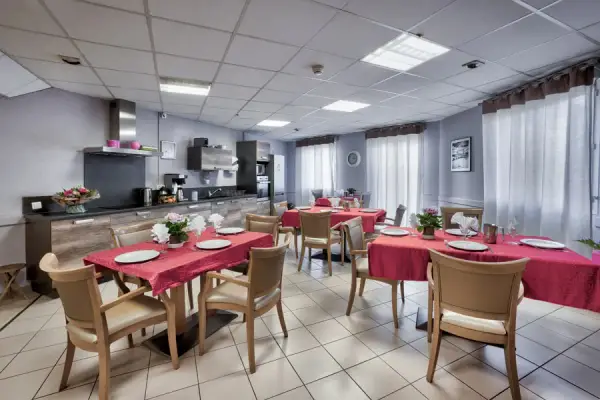 Photo de EHPAD La Maison Robinson - Maison de retraite / EHPAD