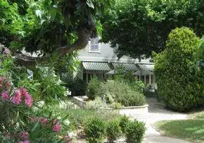 Photo de Maison De Retraite Vallee Des Baux - Maison de retraite / EHPAD