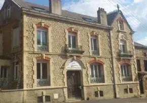 Photo de Le Petit Chateau - Résidence Services Seniors