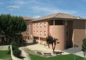 Photo de Ehpad L'Oustal - Maison de retraite / EHPAD