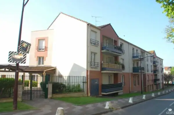 Photo de Residence Des Courts Sillons - Résidence Services Seniors