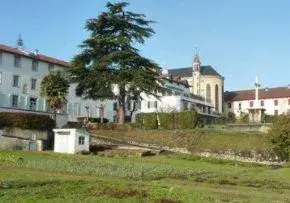 Photo de Maison De Retraite Des Filles De La Croix - Maison de retraite / EHPAD