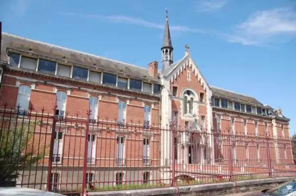 Photo de Ehpad De L'Hopital Saint Jean - Maison de retraite / EHPAD