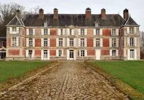 Photo de Maison De Retraite Residence Le Chateau - Maison de retraite / EHPAD