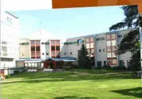 Photo de Residence Du Cinema - Maison de retraite / EHPAD