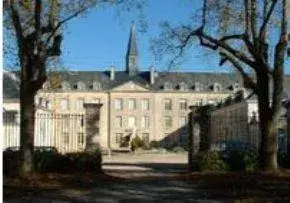 Photo de Ehpad Institution De Larnay - Maison de retraite / EHPAD