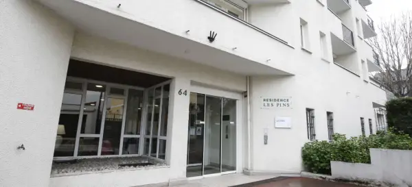 Photo de Résidence Les Pins - Résidence Services Seniors