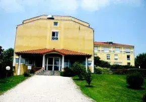 Photo de Maison De Retraite Saint Joseph - Maison de retraite / EHPAD