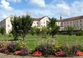 Photo de Maison De Retraite Saint Jean - Maison de retraite / EHPAD