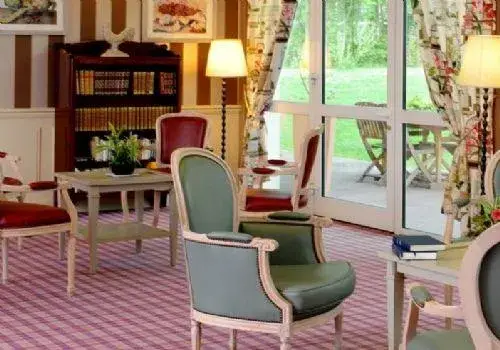 Photo de Maison De Famille Les Etangs - Maison de retraite / EHPAD