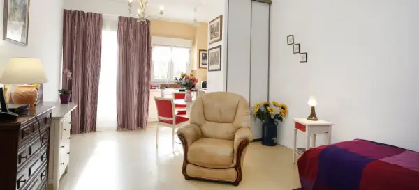 Photo de Résidence La Roseraie - Résidence Services Seniors