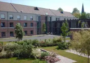 Photo de Ehpad St Jean - Maison de retraite / EHPAD