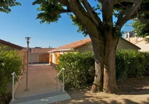 Photo de Residence Espace Et Vie Niort - Résidence Services Seniors