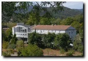 Photo de Ehpad Les Glycines - Maison de retraite / EHPAD