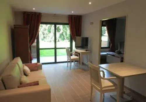 Photo de Ehpad Repotel Marcoussis - Maison de retraite / EHPAD