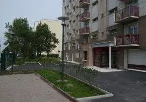 Photo de Foyer Logement Santos Dumont - Résidence Services Seniors