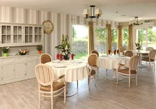 Photo de Maison De Famille La Cerisaie - Maison de retraite / EHPAD