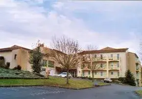 Photo de Residence Du Haut Bois - Maison de retraite / EHPAD