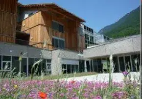 Photo de Ehpad L'Arbe - Maison de retraite / EHPAD