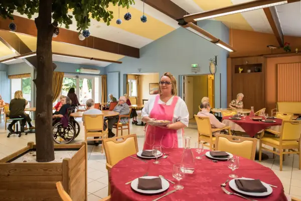 Photo de Korian Home De L'Ebaupin - Maison de retraite / EHPAD