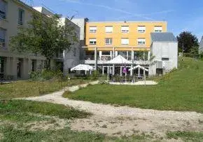 Photo de Residence Cos Le Manoir - Maison de retraite / EHPAD