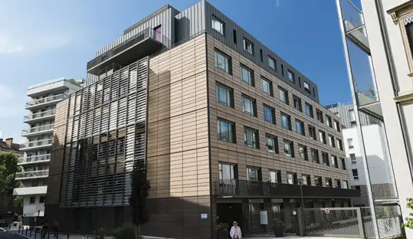 Photo de Résidence Les Bains - statut EHPA - Résidence Services Seniors