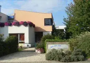 Photo de Maison De Retraite L'Arc En Ciel - Maison de retraite / EHPAD