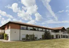 Photo de Residence Le Clos Des Chenes   Ehpad - Maison de retraite / EHPAD